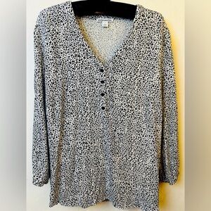 Amazon Essentials Women's 3/4 Sleeve Button Popover Shirt, size L